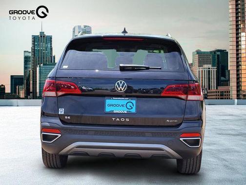 Deep Black 2023 Volkswagen Taos 1.5T SE