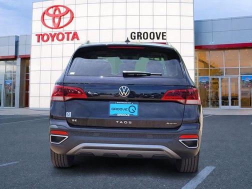 Deep Black 2023 Volkswagen Taos 1.5T SE