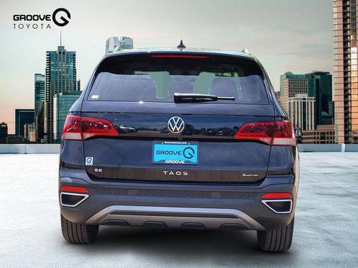 Deep Black 2023 Volkswagen Taos 1.5T SE