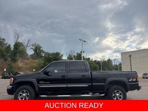 2004 GMC Sierra 2500 SLT H/D Crew Cab