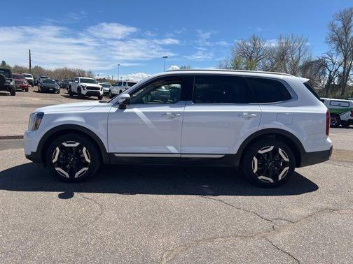 Glacial White Pearl 2025 Kia Telluride S