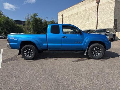 2005 Toyota Tacoma Base