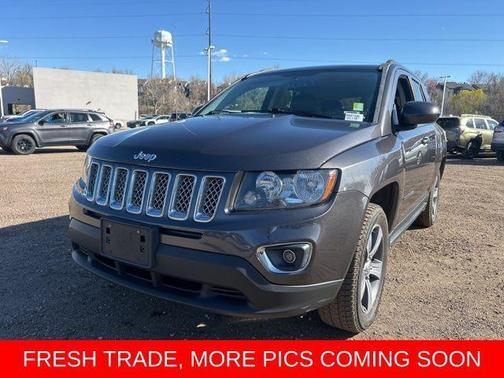 Granite Crystal Metallic Clearcoat 2016 Jeep Compass High Altitude