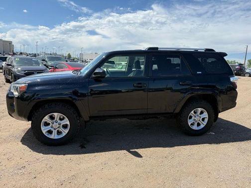 Midnight Black Metallic 2021 Toyota 4Runner SR5