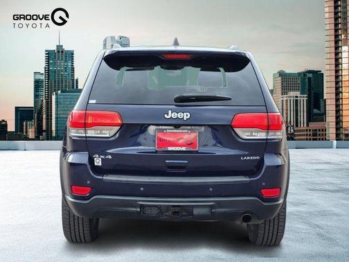 True Blue Pearlcoat 2017 Jeep Grand Cherokee Laredo