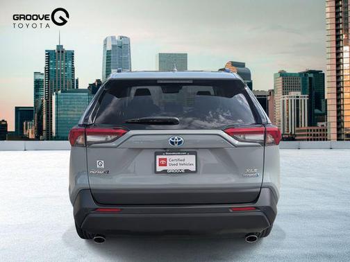 2022 Toyota RAV4 Hybrid XLE Premium