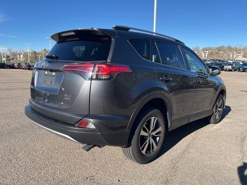 Magnetic Gray Metallic 2018 Toyota RAV4 XLE