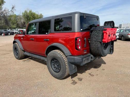 Hot Pepper Red Metallic Tinted Clearcoat 2023 Ford Bronco Wildtrak