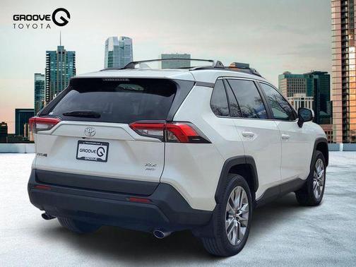 2022 Toyota RAV4 XLE Premium