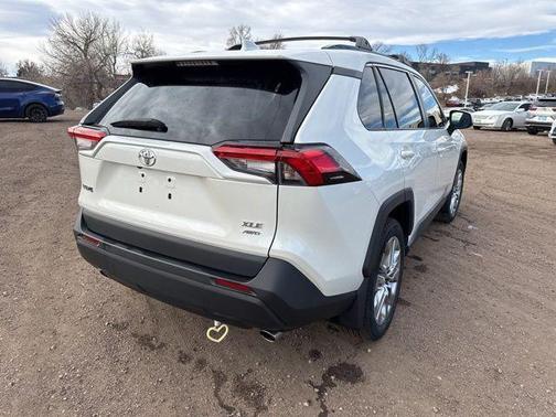 2022 Toyota RAV4 XLE Premium