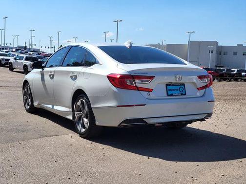 Platinum White Pearl 2018 Honda Accord EX-L