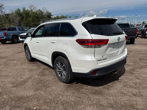 Blizzard Pearl 2018 Toyota Highlander XLE