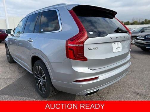 2020 Volvo XC90 T5 Momentum