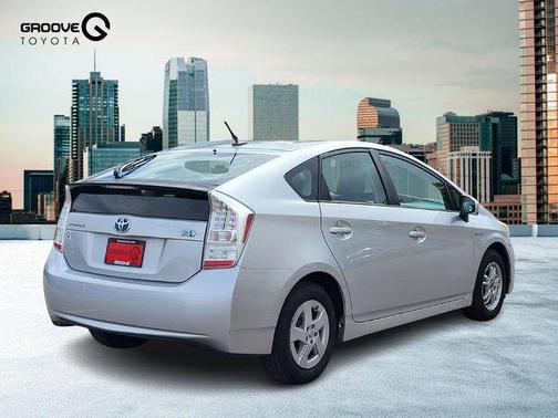 2010 Toyota Prius II