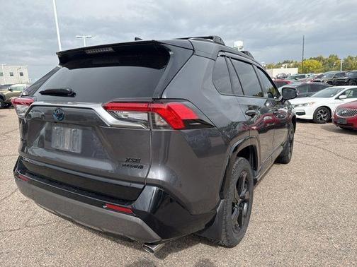 2021 Toyota RAV4 Hybrid SE