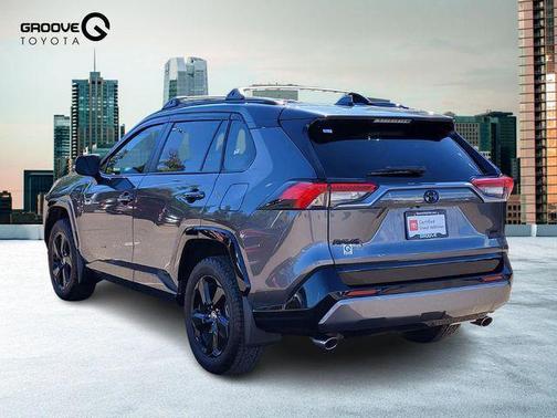 2021 Toyota RAV4 Hybrid SE