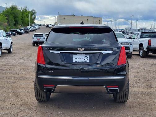 Stellar Black Metallic 2019 Cadillac XT5 Platinum