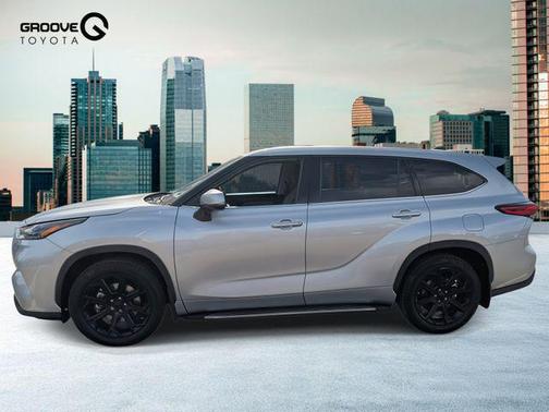 2022 Toyota Highlander LE