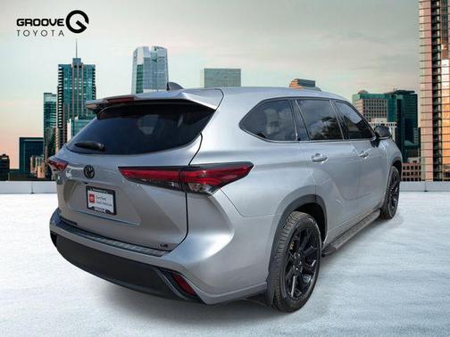2022 Toyota Highlander LE