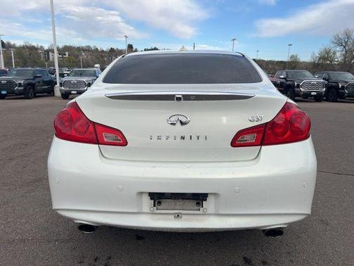 Moonlight White Pearl 2010 INFINITI G37 Journey