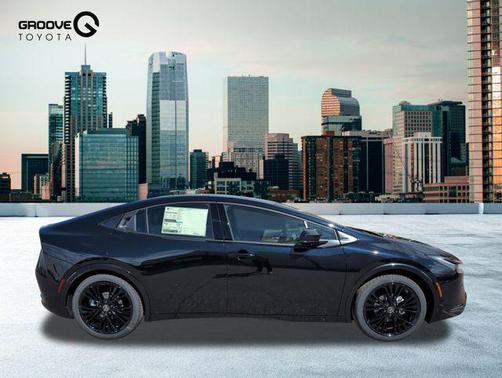 2025 Toyota Prius L