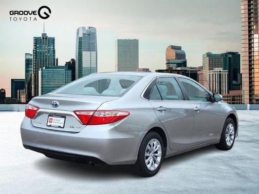 2017 Toyota Camry Hybrid SE