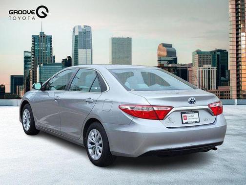 2017 Toyota Camry Hybrid SE