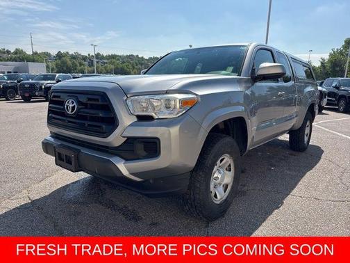 2017 Toyota Tacoma SR