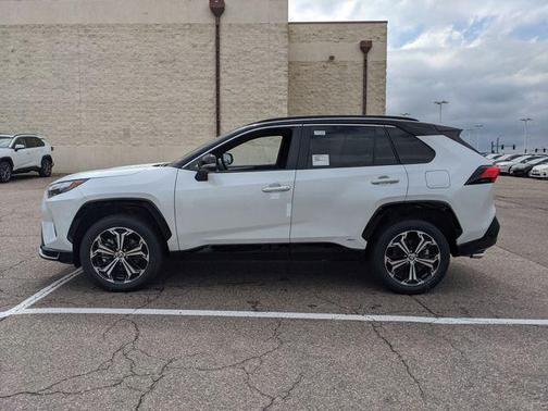2025 Toyota RAV4 Hybrid SE