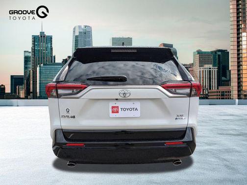 2025 Toyota RAV4 Hybrid SE