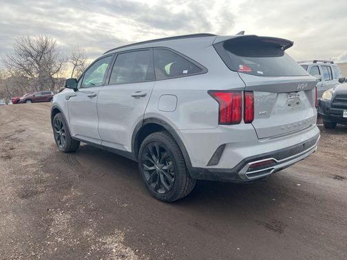 2022 Kia Sorento SX