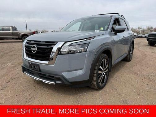 Boulder Gray Pearl 2024 Nissan Pathfinder Platinum 4WD
