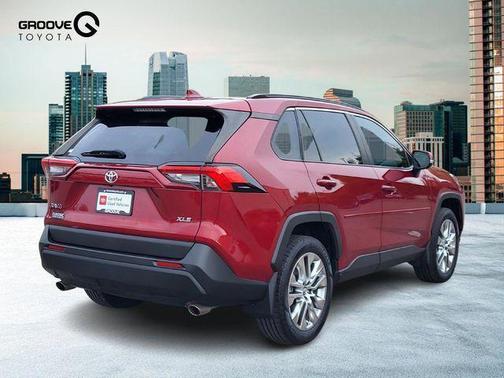 2020 Toyota RAV4 XLE Premium