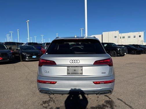 2022 Audi Q5 45 S line Premium