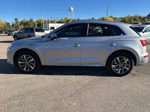 2022 Audi Q5 45 S line Premium