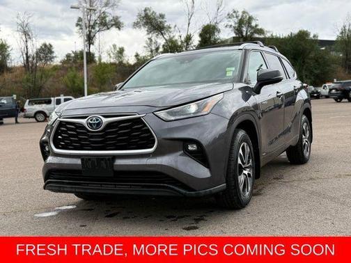 2021 Toyota Highlander Hybrid XLE