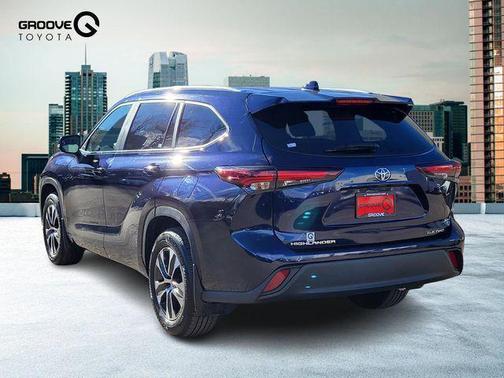 2025 Toyota Highlander XLE