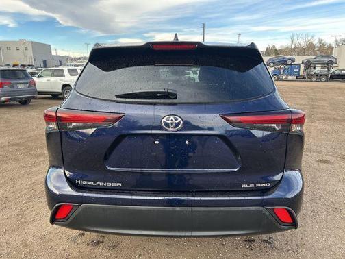 2025 Toyota Highlander XLE