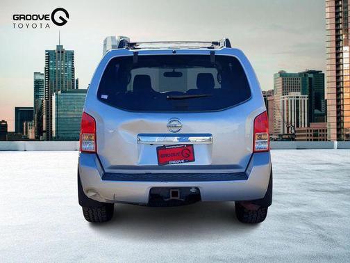 2011 Nissan Pathfinder SV