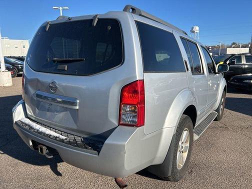 2011 Nissan Pathfinder SV