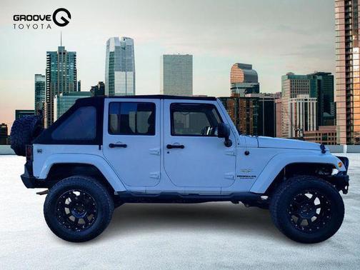 2012 Jeep Wrangler Unlimited Sahara
