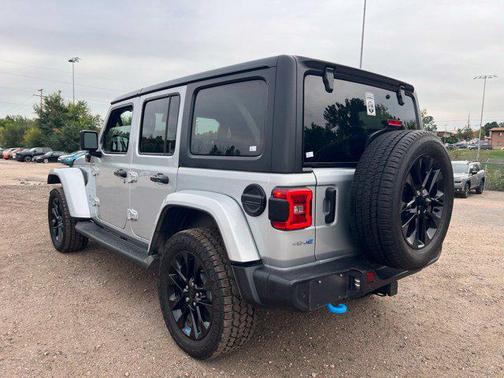 Silver Zynith Clearcoat 2023 Jeep Wrangler 4xe Sahara