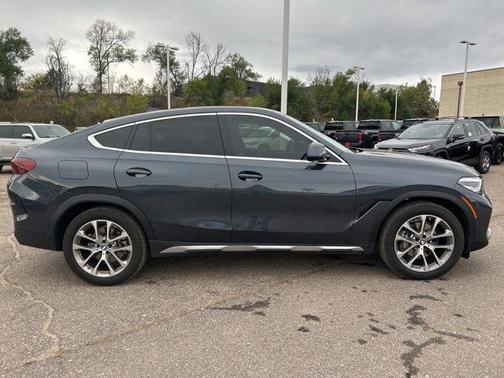 2022 BMW X6 xDrive40i