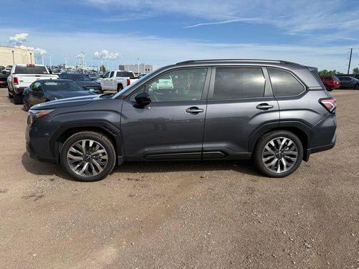 Magnetite Gray Metallic 2025 Subaru Forester Touring