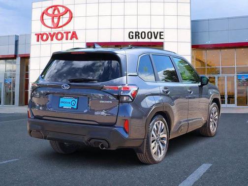 Magnetite Gray Metallic 2025 Subaru Forester Touring