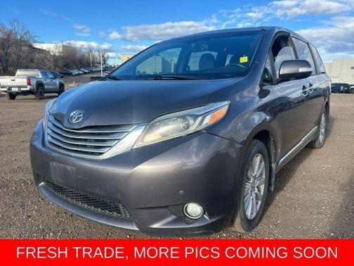 2017 Toyota Sienna Limited Premium