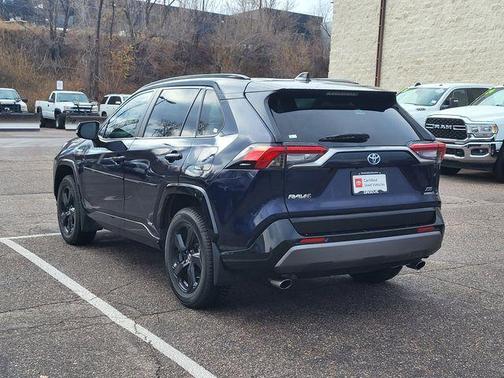 2021 Toyota RAV4 Hybrid SE