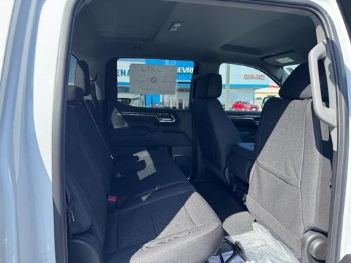 Summit White / White 2026 Chevrolet Silverado 1500 RST