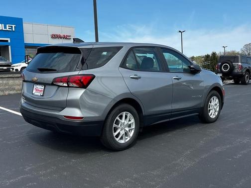 2023 Chevrolet Equinox LS