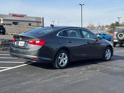 2017 Chevrolet Malibu 1LS